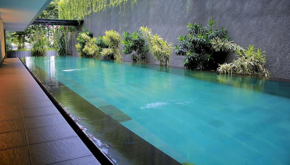 Zen Rooms Patra Kuningan Syariah Jakarta Kültér fotó