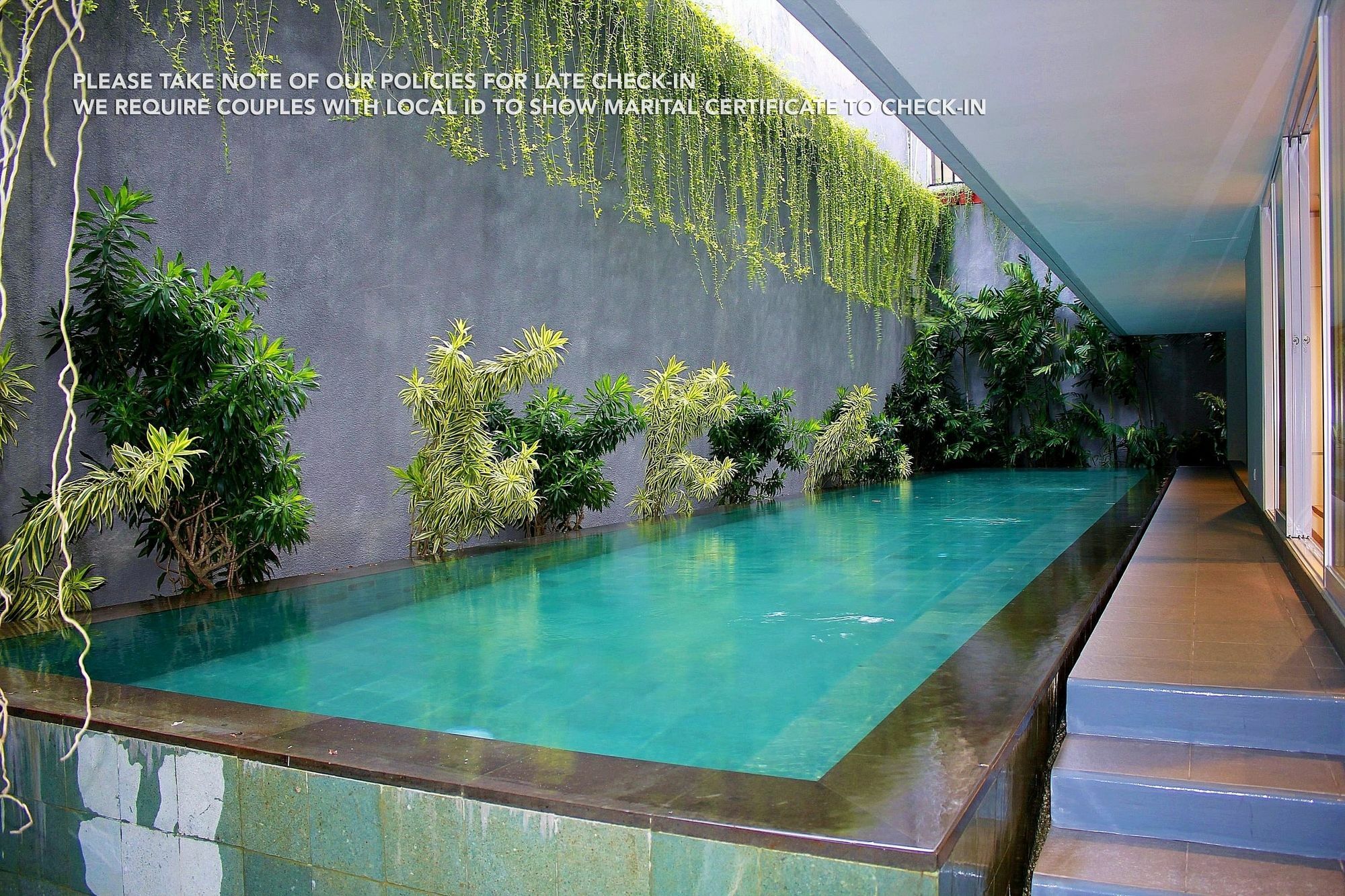 Zen Rooms Patra Kuningan Syariah Jakarta Kültér fotó